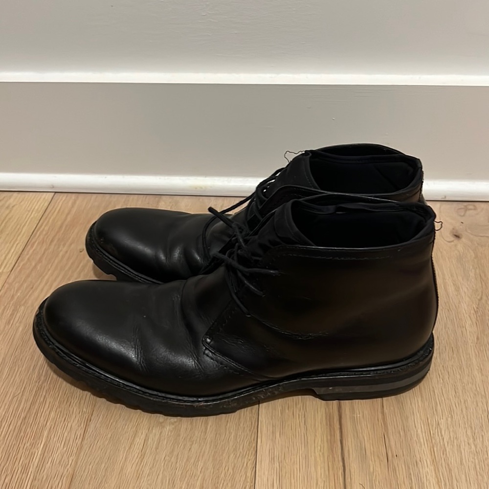 Kenneth Cole Chucka Boots mens